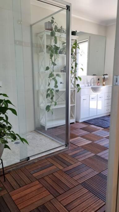 Guest Suite In Duffy Weston Creek المظهر الخارجي الصورة